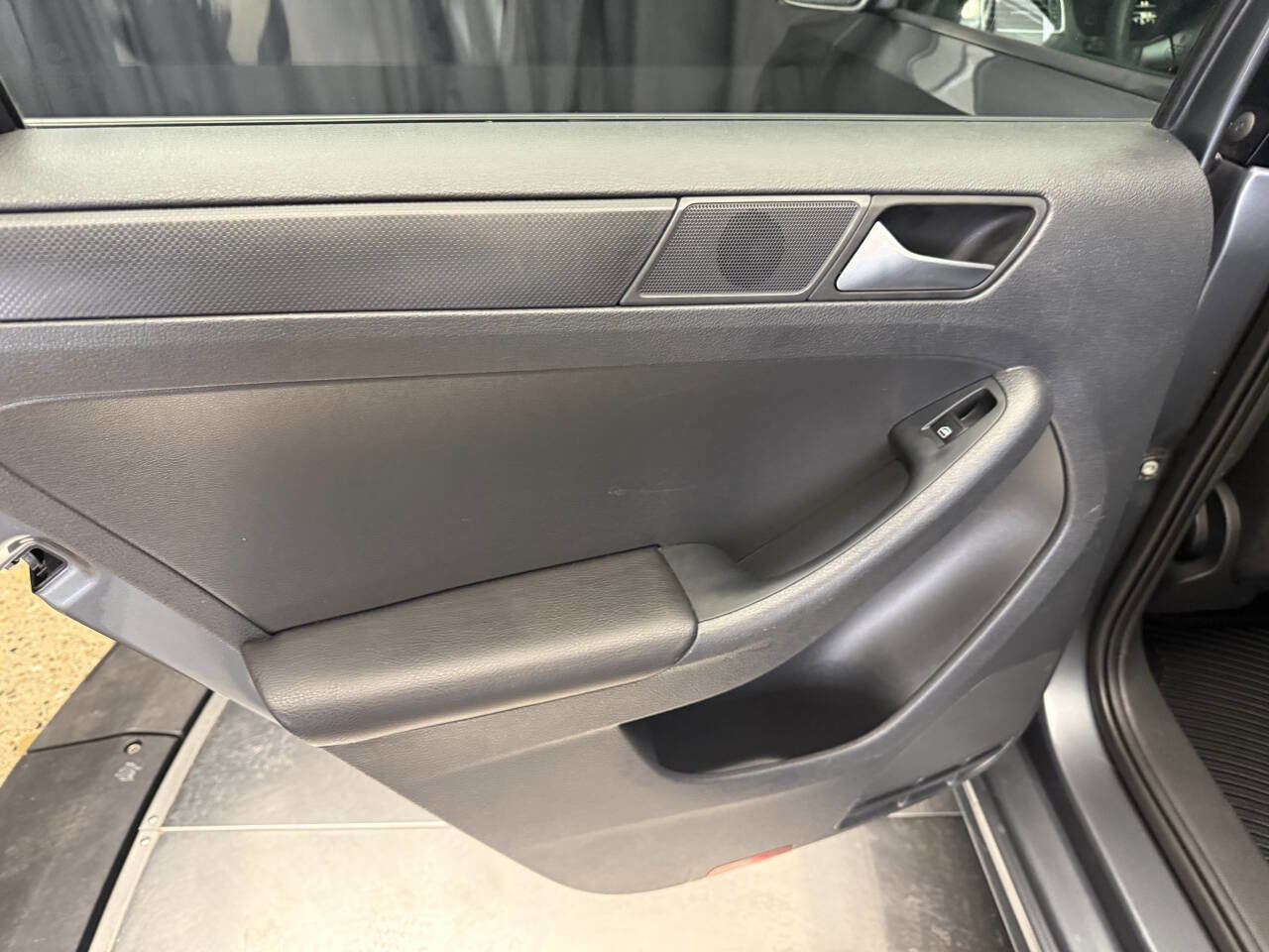 Used 2013 Volkswagen Jetta S FWD image 21