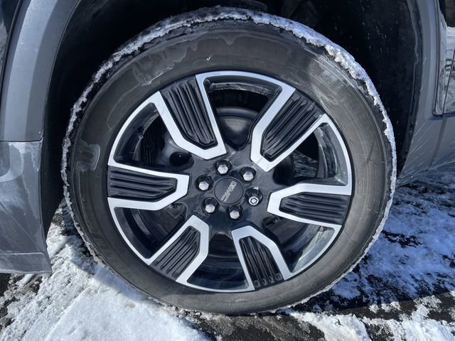 Used 2021 GMC Acadia SLT w/ Elevation Edition image 33