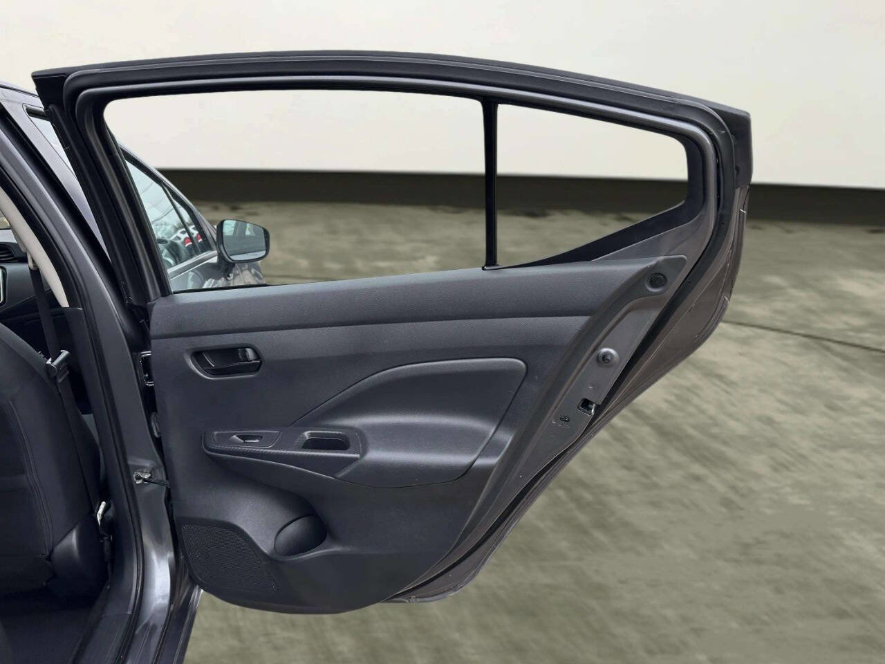 Used 2021 Nissan Versa S FWD image 16