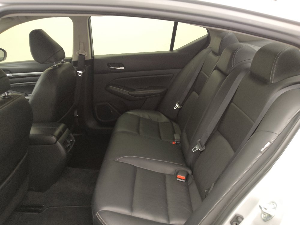 Used 2019 Nissan Altima 2.5 SL FWD image 18