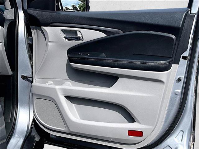 Used 2016 Honda Pilot LX image 19