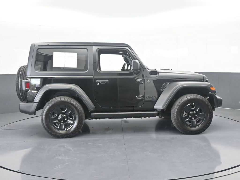 Used 2025 Jeep Wrangler Sport image 7