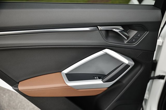 Used 2021 Audi Q3 2.0T Premium w/ Convenience Package image 23