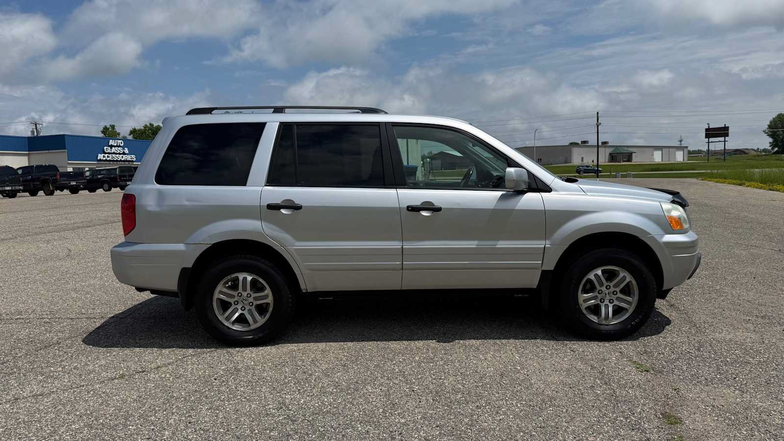 Used 2004 Honda Pilot EX image 3