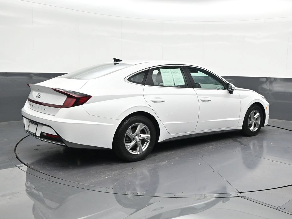Used 2022 Hyundai Sonata SE w/ Preferred Accessory Package FWD image 5