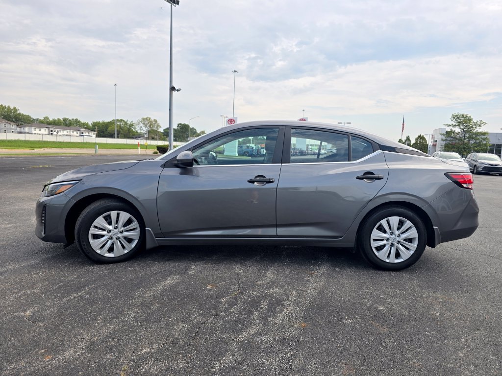 Used 2025 Nissan Sentra S FWD image 10