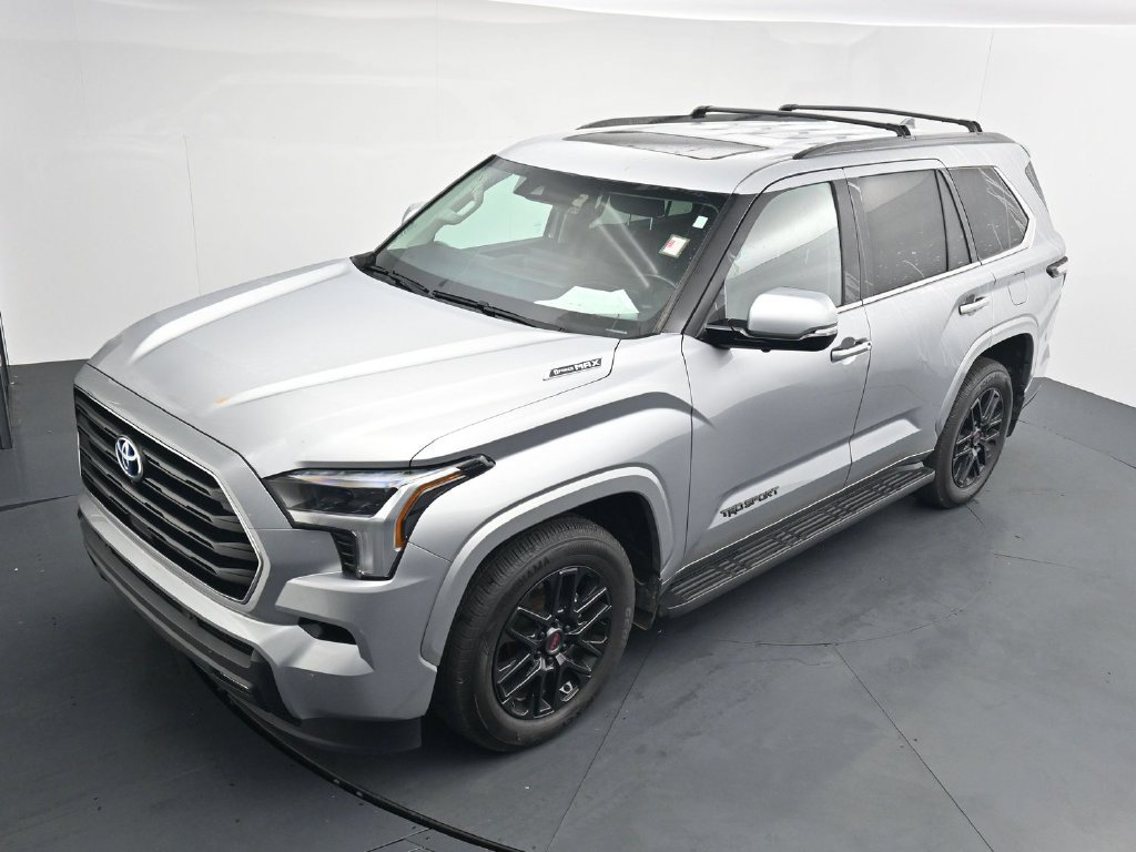 Used 2024 Toyota Sequoia SR5 w/ SR5 Premium Package AWD/4WD image 12