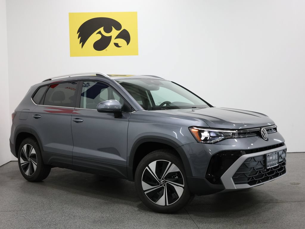 New 2026 Volkswagen Taos SE AWD/4WD image 2