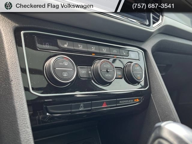 Used 2023 Volkswagen Atlas Cross Sport SEL R-Line AWD/4WD image 43