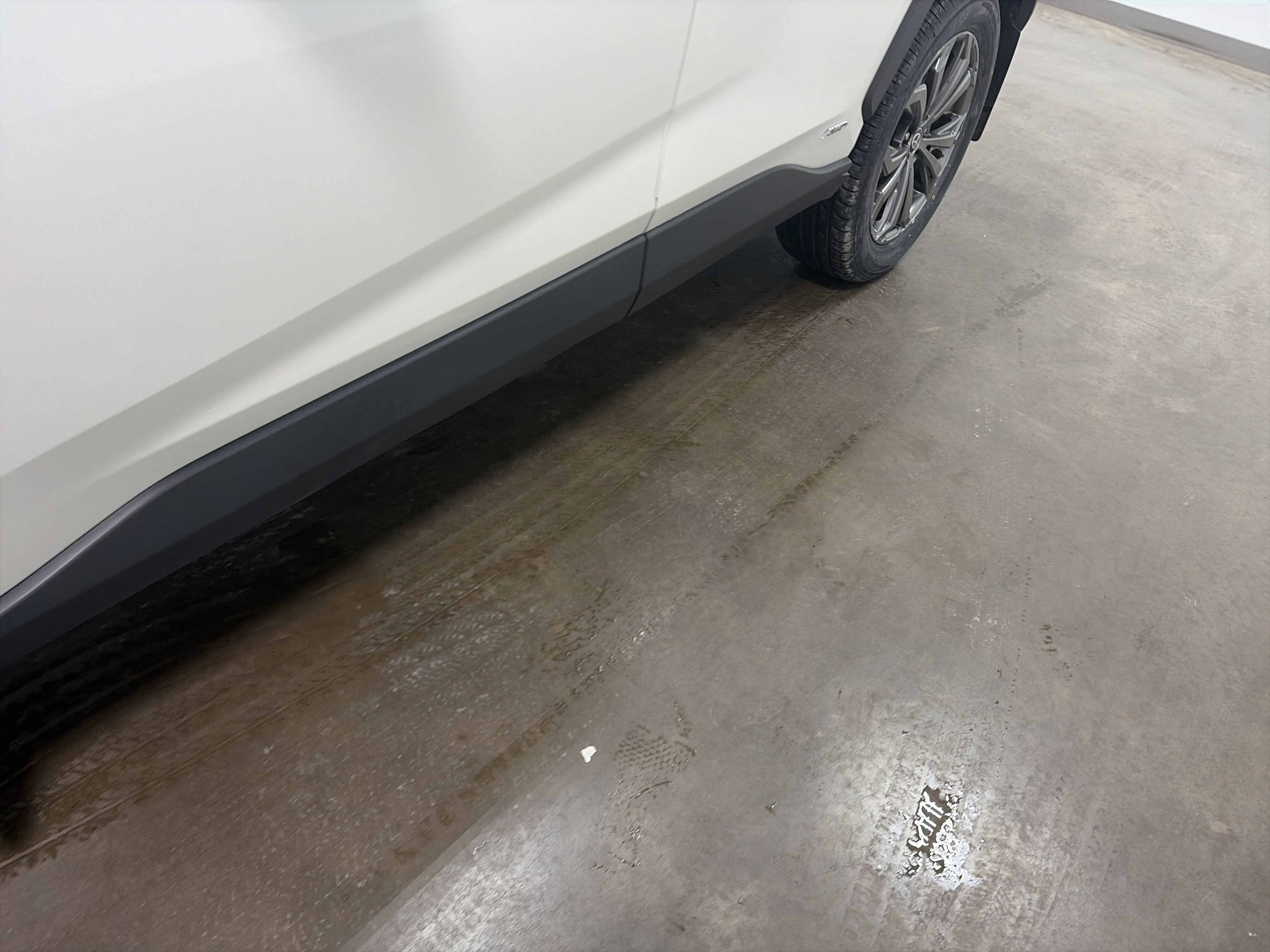 Used 2022 Toyota RAV4 XLE Premium image 10