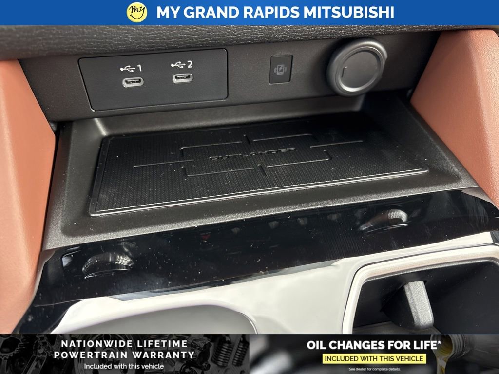 New 2025 Mitsubishi Outlander SEL image 25