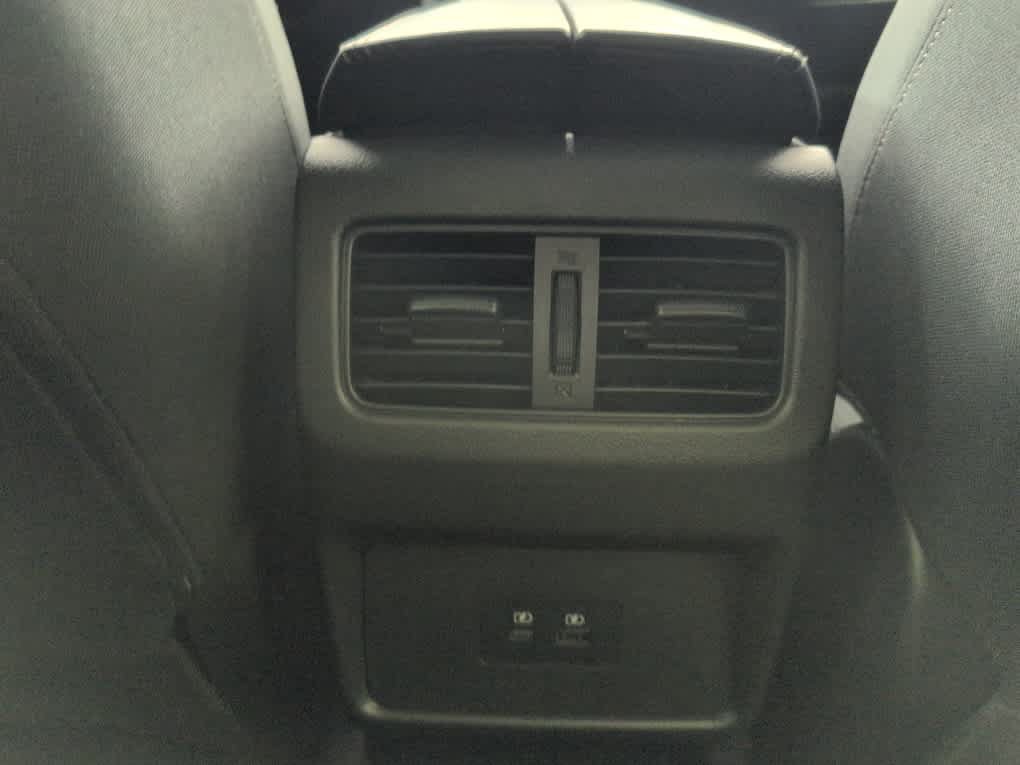 Used 2023 Nissan Rogue SV FWD image 17