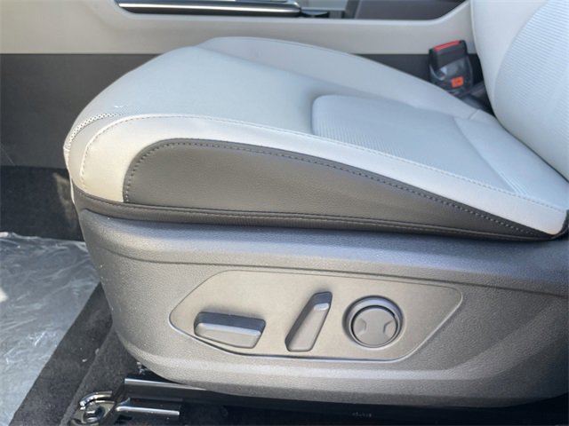 New 2026 Kia Sportage EX image 18