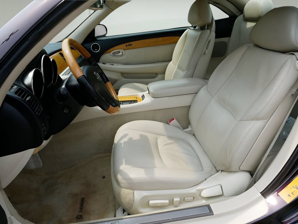 Used 2002 Lexus SC 430 Convertible RWD image 11
