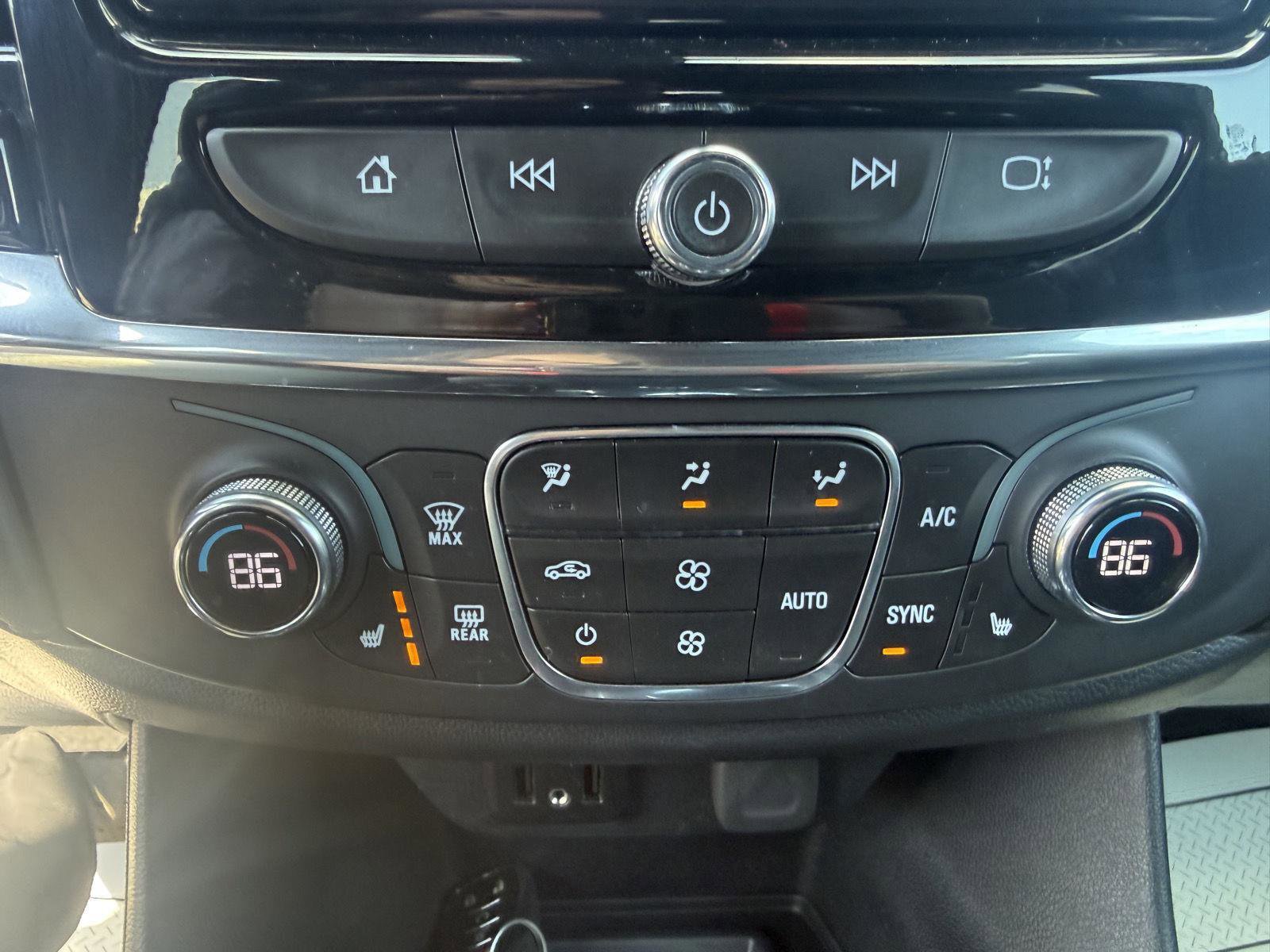 Used 2023 Chevrolet Traverse LT w/ LPO, Floor Liner Package image 18