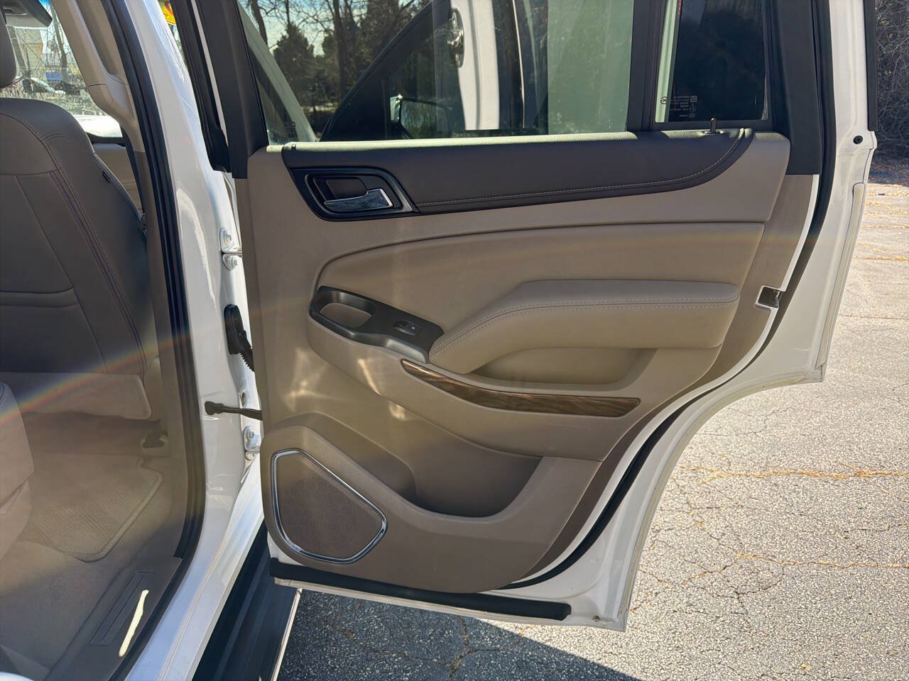 Used 2019 GMC Yukon SLT w/ Open Road Package RWD image 28
