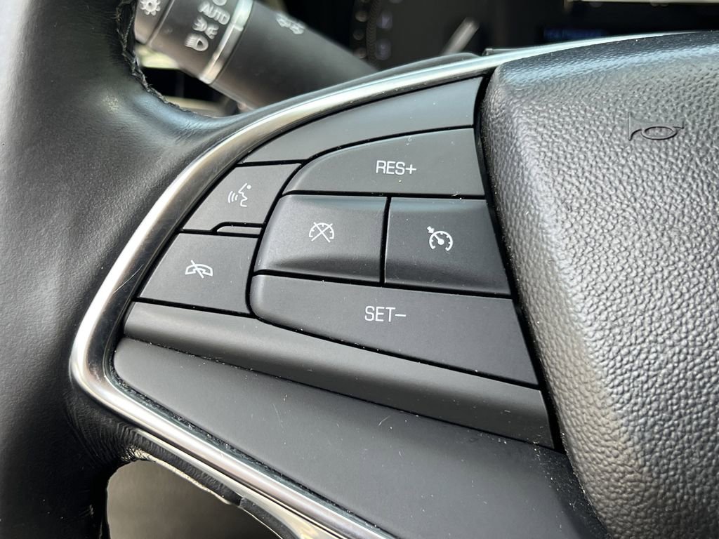 Used 2018 Cadillac XT5 Luxury w/ Driver Awareness Package image 20