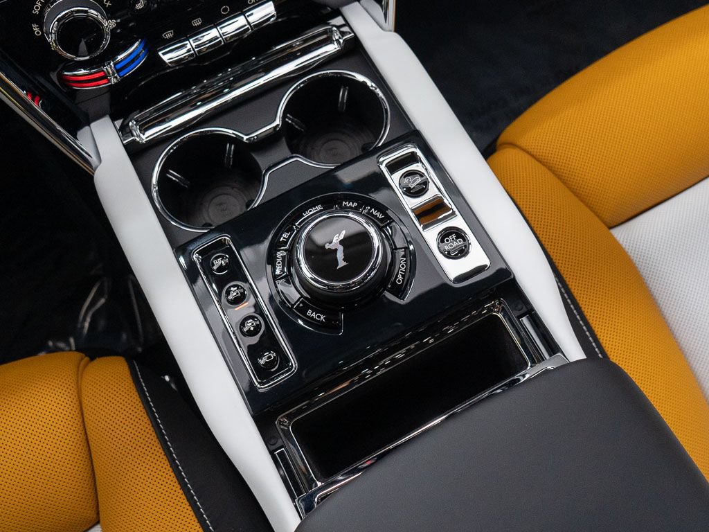 Certified 2026 Rolls-Royce Cullinan AWD/4WD image 41