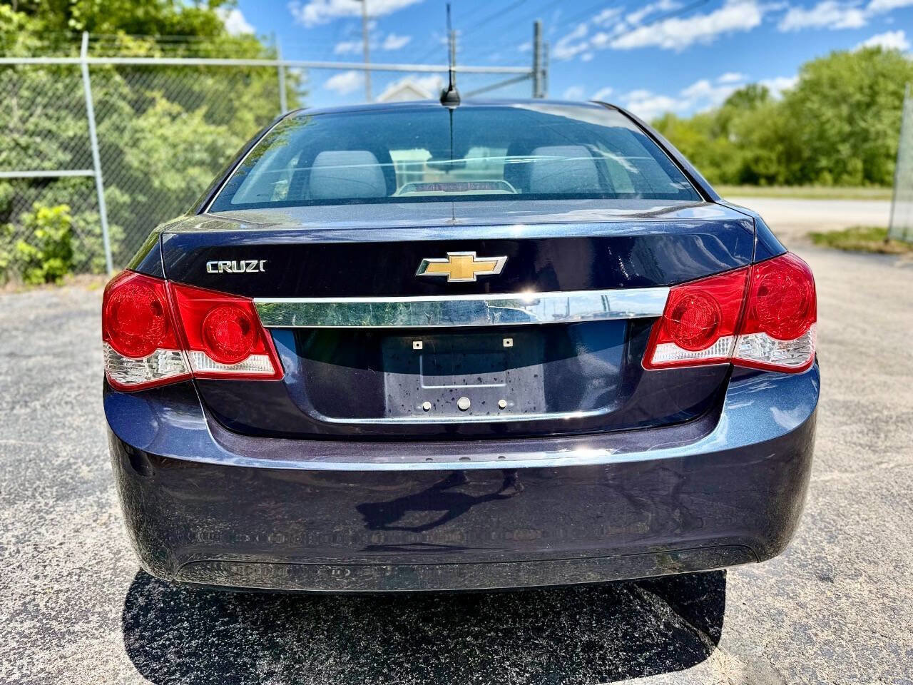 Used 2016 Chevrolet Cruze LS FWD image 4
