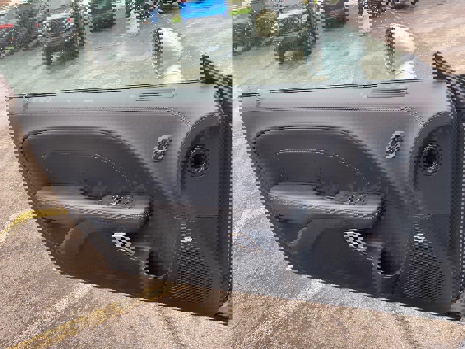 Used 2023 Dodge Challenger SXT w/ Plus Package image 21