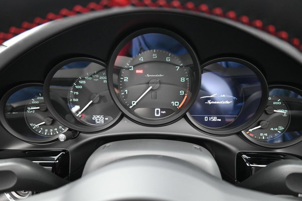 Certified 2019 Porsche 911 Speedster RWD image 8