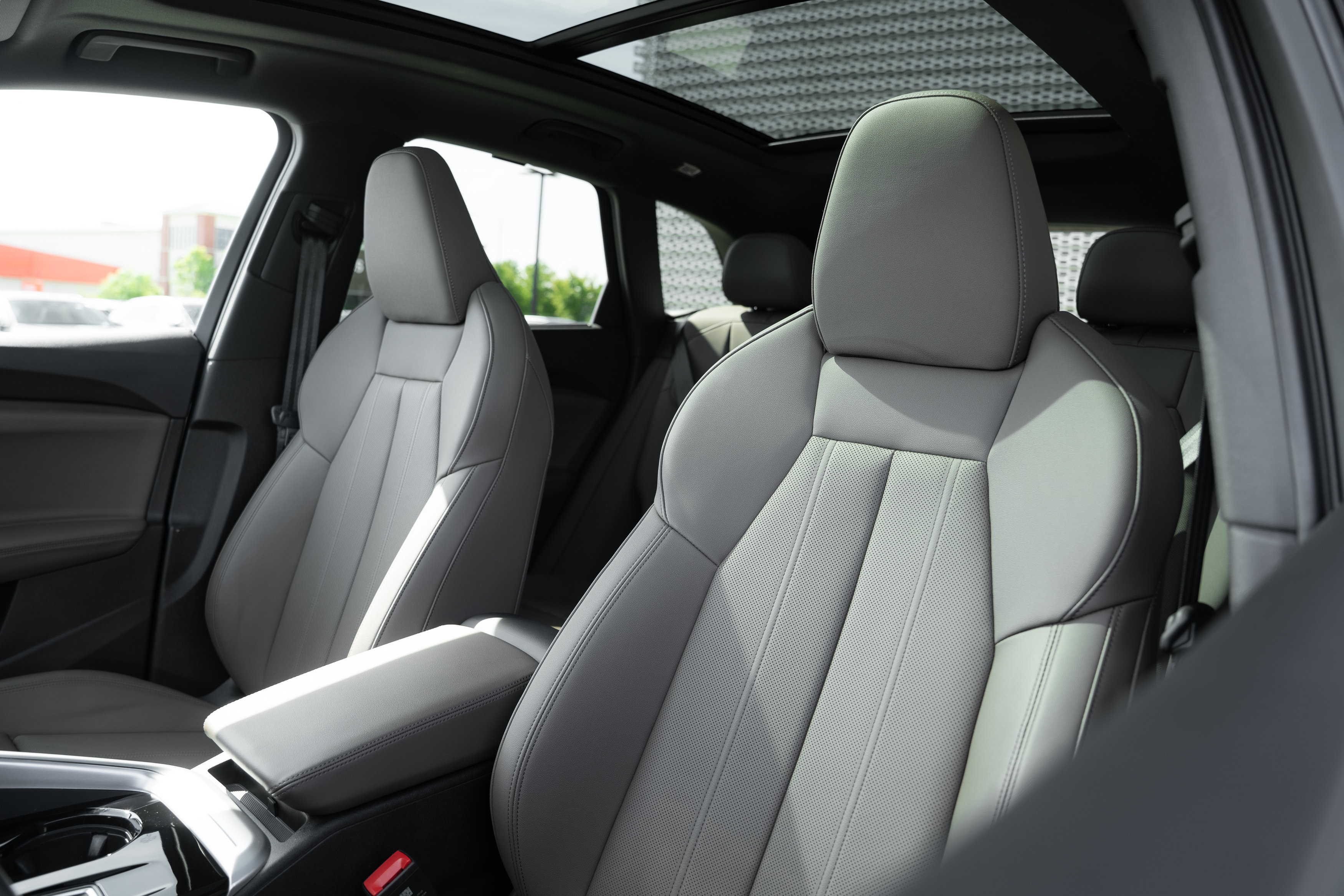 Certified 2025 Audi Q5 Premium w/ Premium Plus AWD/4WD image 24