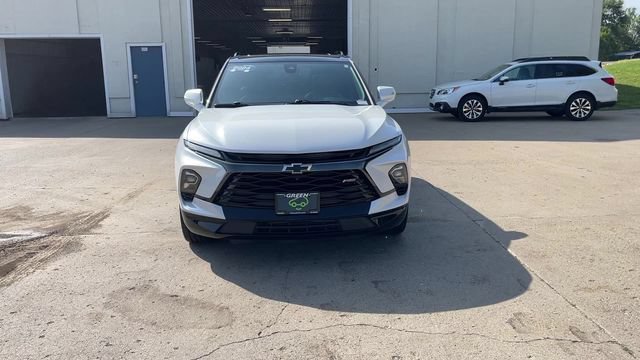 Certified 2024 Chevrolet Blazer RS w/ Driver Confidence II Package AWD/4WD image 3