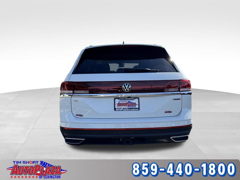 Used 2025 Volkswagen Atlas SE AWD/4WD image 11