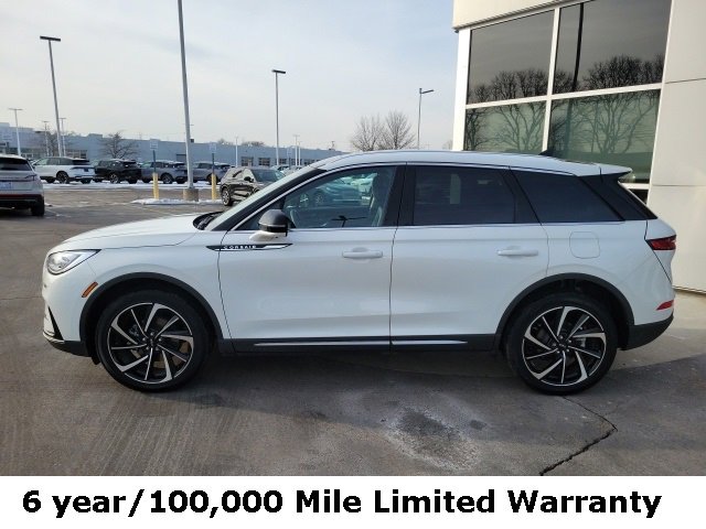 Certified 2024 Lincoln Corsair Reserve w/ Equipment Group 201A image 3