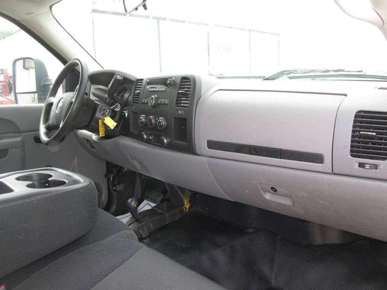 Used 2011 Chevrolet Silverado 2500 W/T AWD/4WD image 20