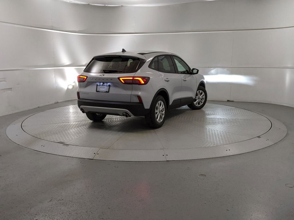 New 2026 Ford Escape Active image 3
