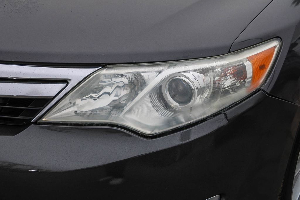 Used 2012 Toyota Camry XLE w/ Leather Pkg image 8