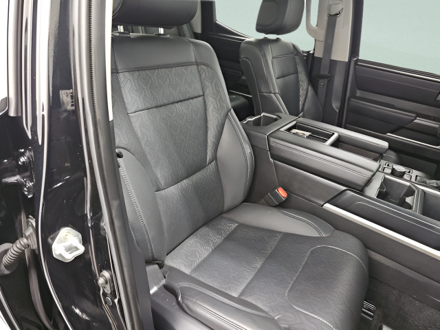 Used 2024 Toyota Tundra SR5 w/ SR5 Premium Package AWD/4WD image 32