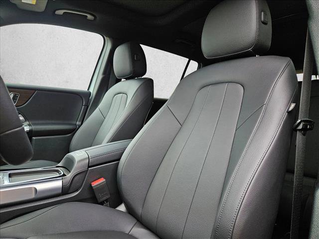 Certified 2026 Mercedes-Benz GLB 250 image 4