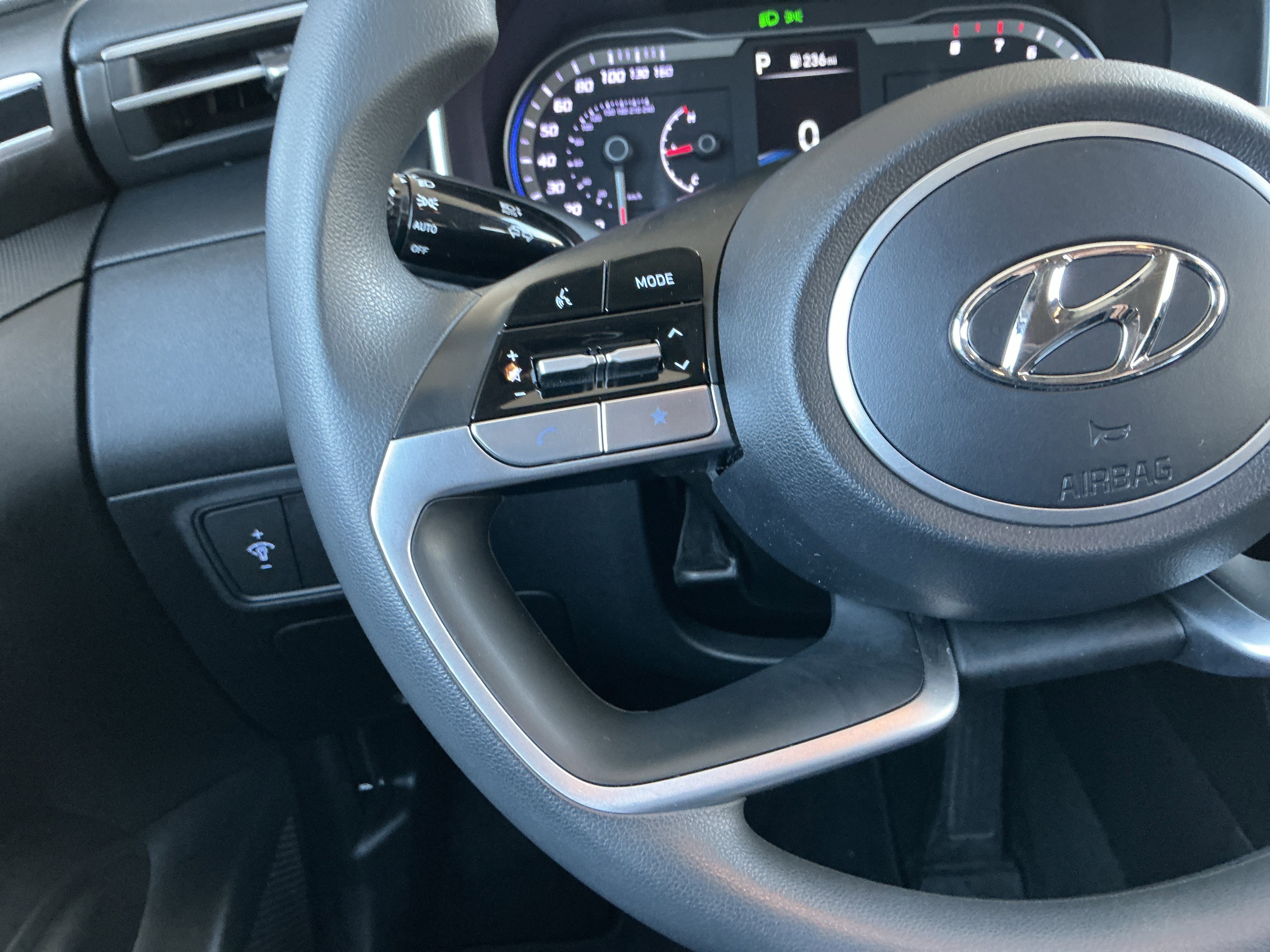 Used 2022 Hyundai Tucson SEL image 12