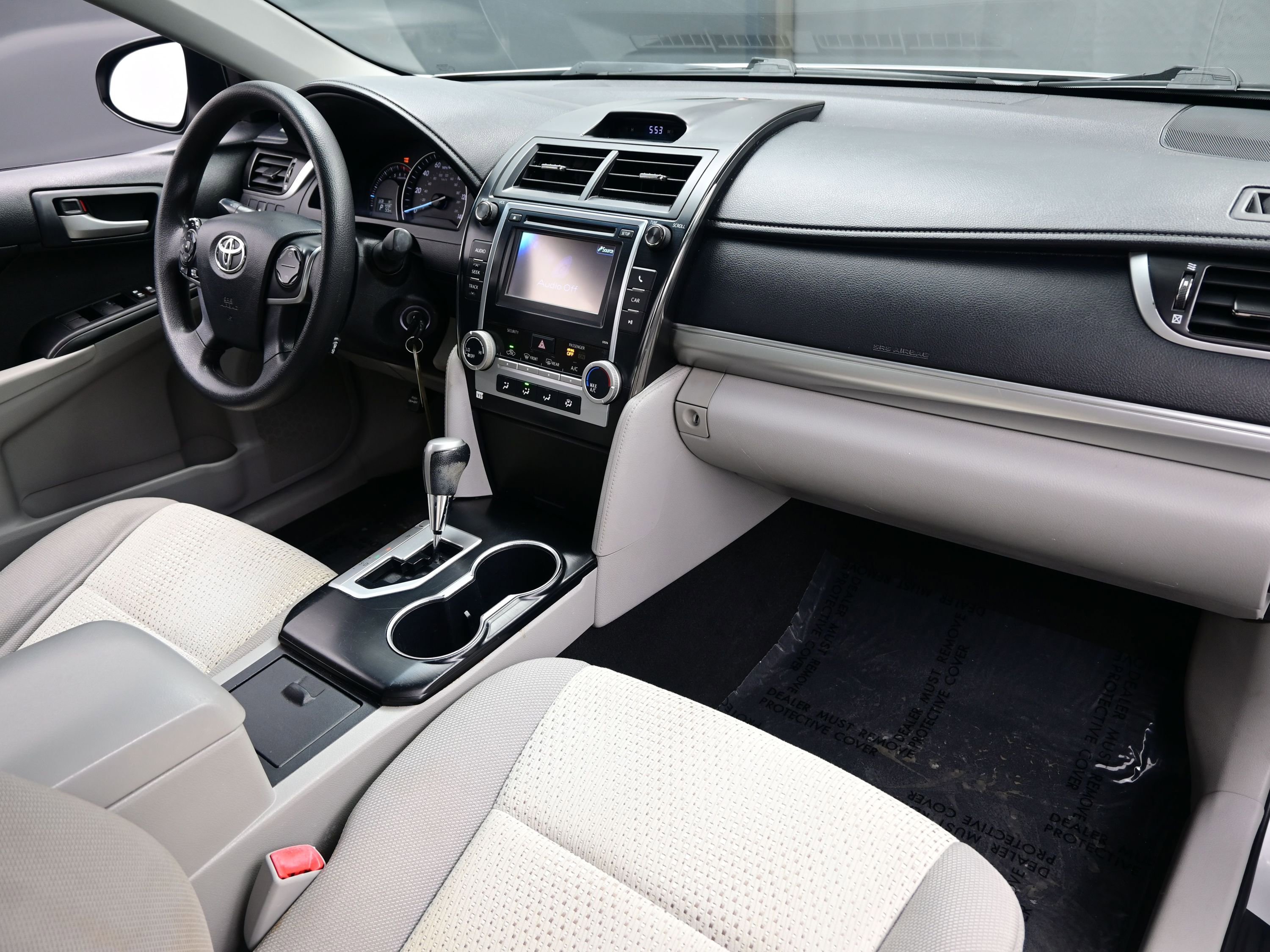 Used 2013 Toyota Camry LE image 15