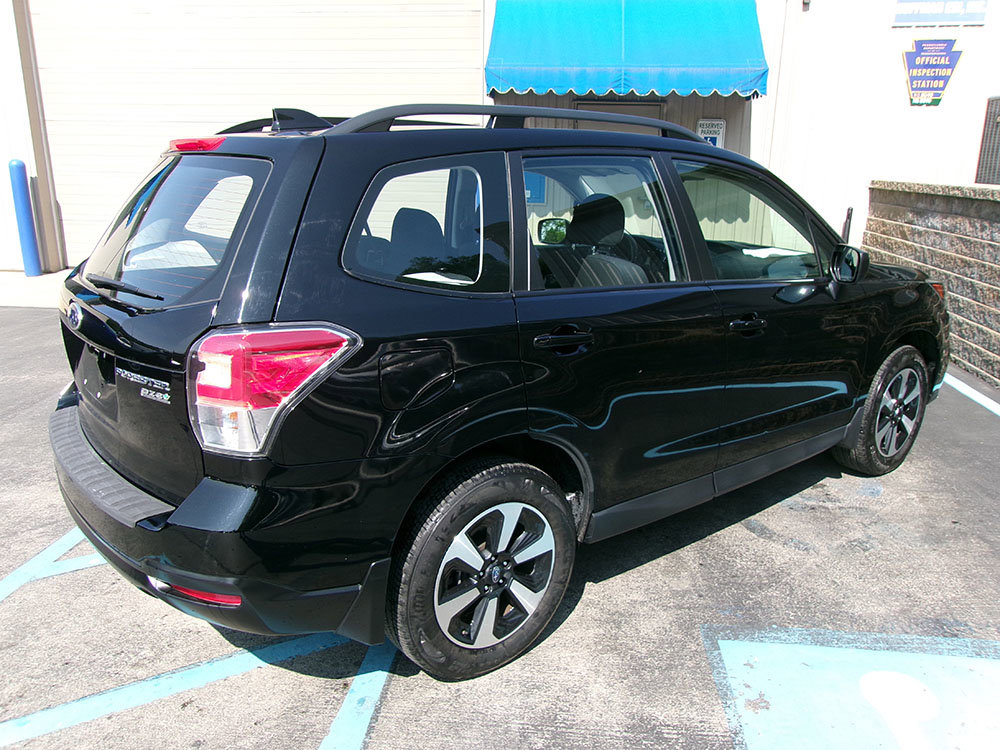 Used 2017 Subaru Forester 2.5i w/ Alloy Wheel Package image 5