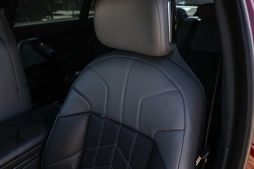 Used 2023 BMW 740i RWD image 29