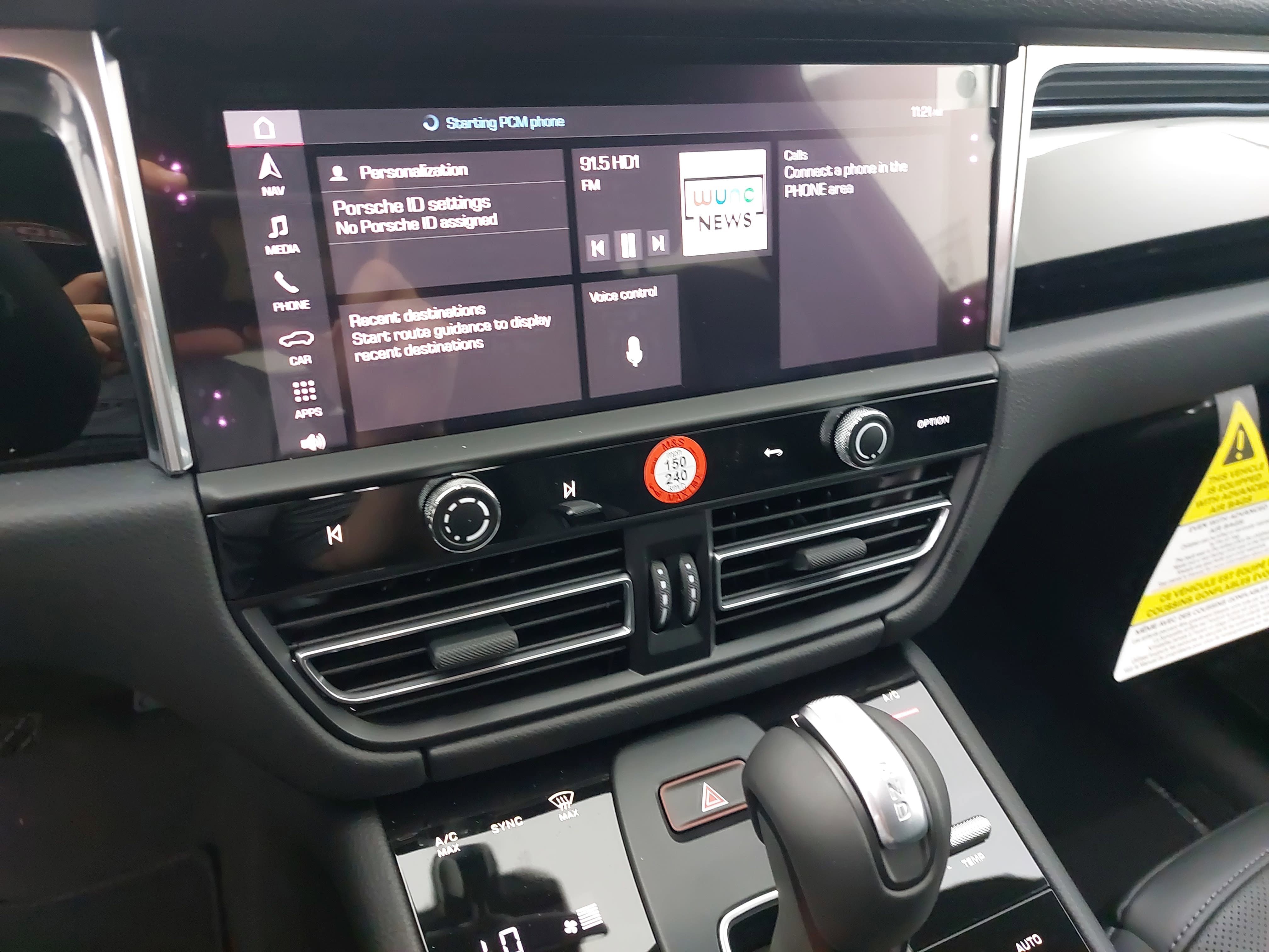 New 2026 Porsche Macan AWD/4WD image 22