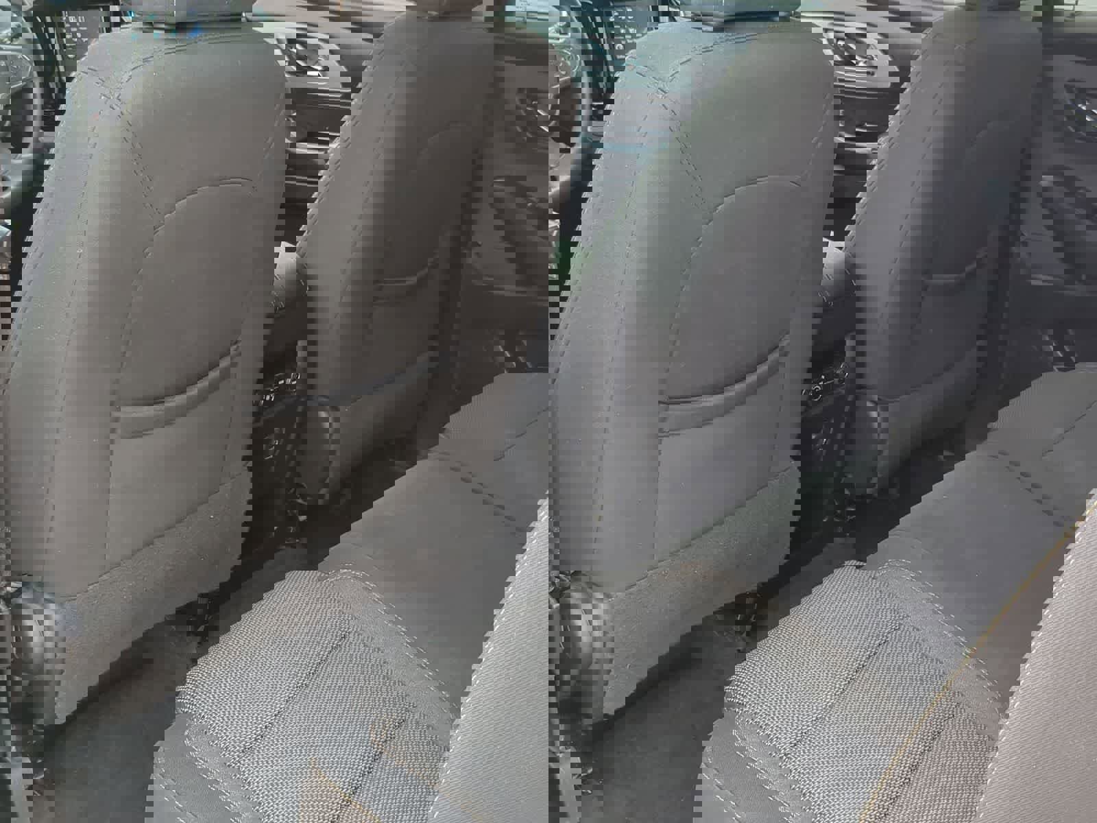 Used 2019 Chevrolet Traverse LS FWD image 18