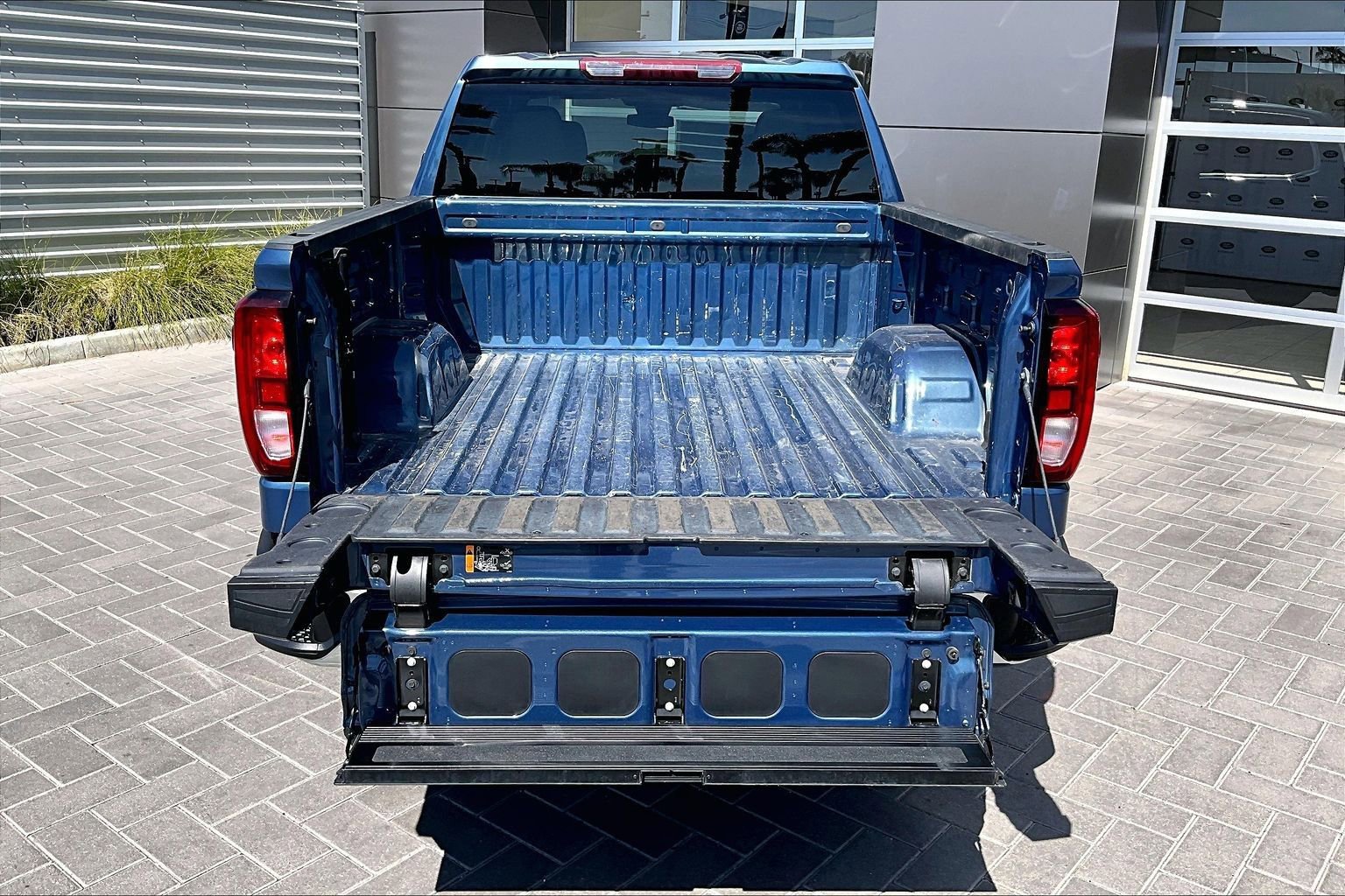 Used 2024 GMC Sierra 1500 SLE image 35