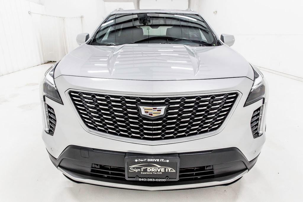 Used 2021 Cadillac XT4 Premium Luxury image 9