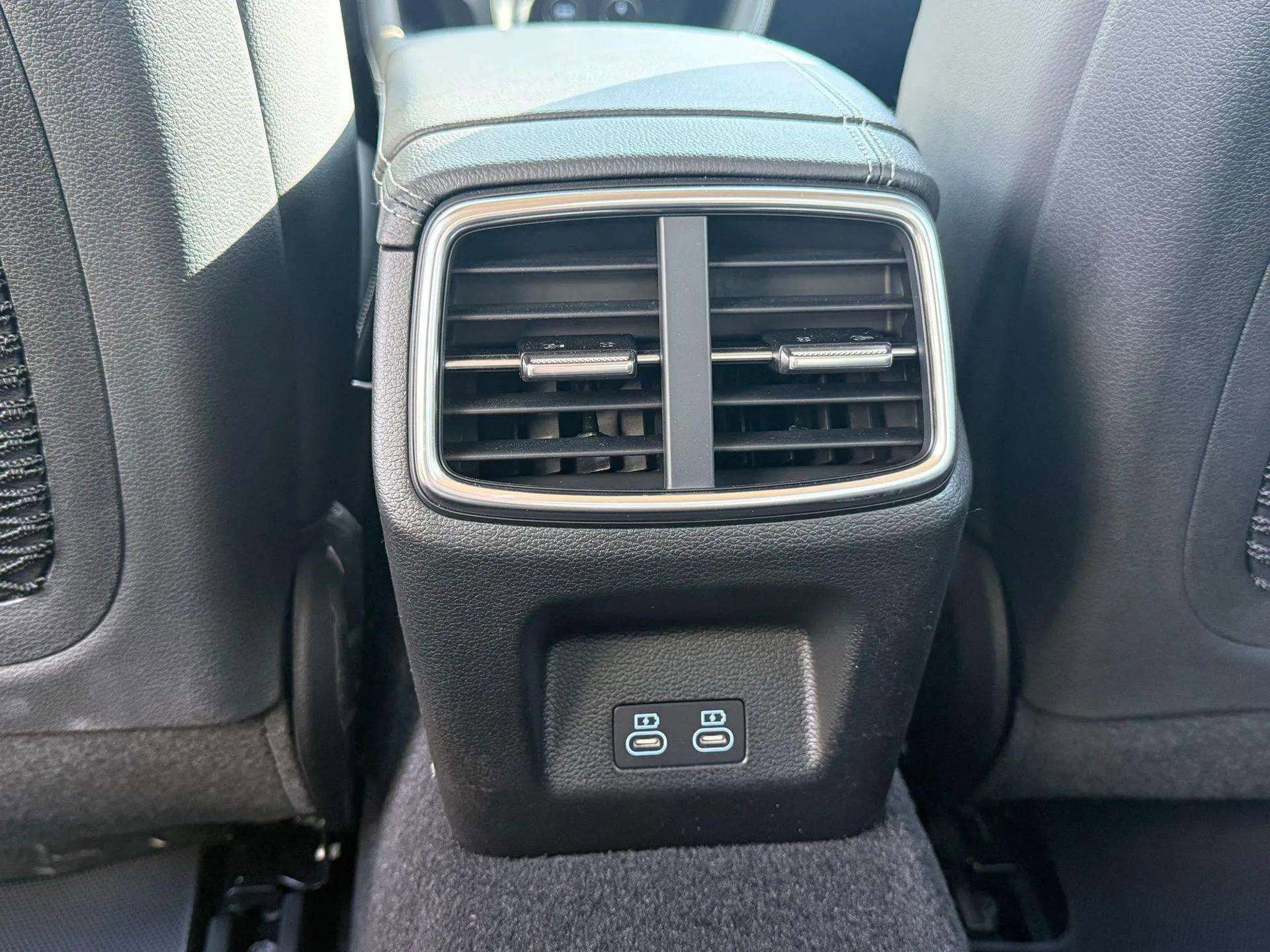 Used 2026 Genesis G70 2.5T Prestige image 19