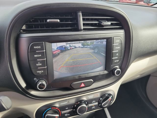 Used 2020 Kia Soul LX FWD image 21