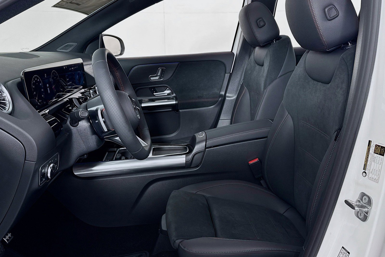 New 2026 Mercedes-Benz GLA 250 image 16