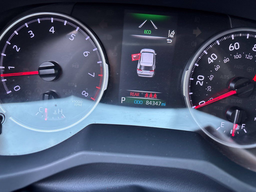 Used 2019 Toyota RAV4 LE w/ Carpet Mat Package FWD image 20