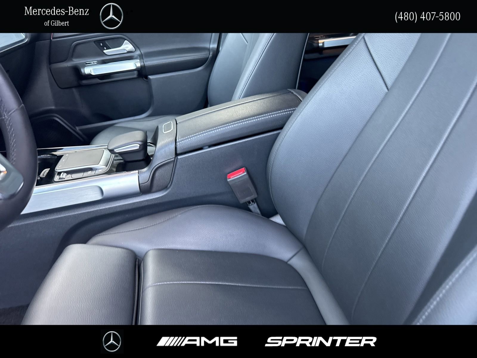 Used 2022 Mercedes-Benz GLB 250 4MATIC image 16
