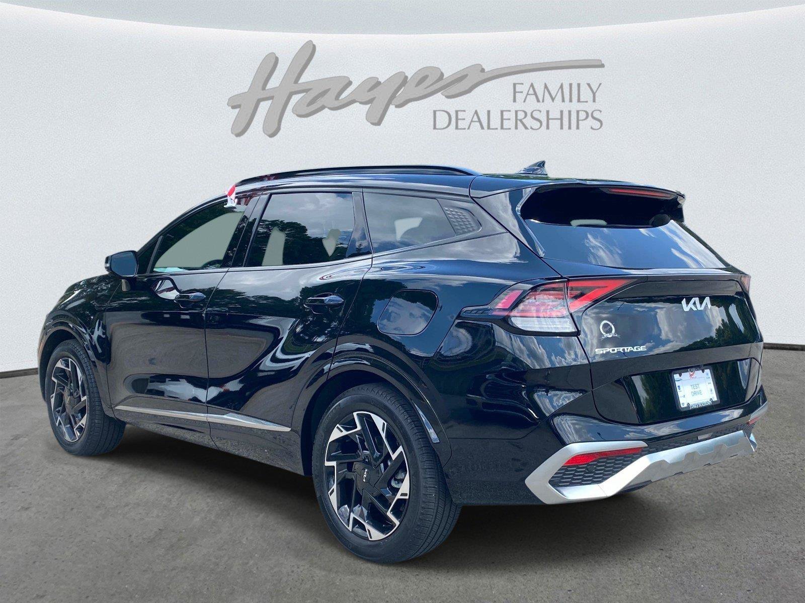 Used 2025 Kia Sportage SX FWD image 8
