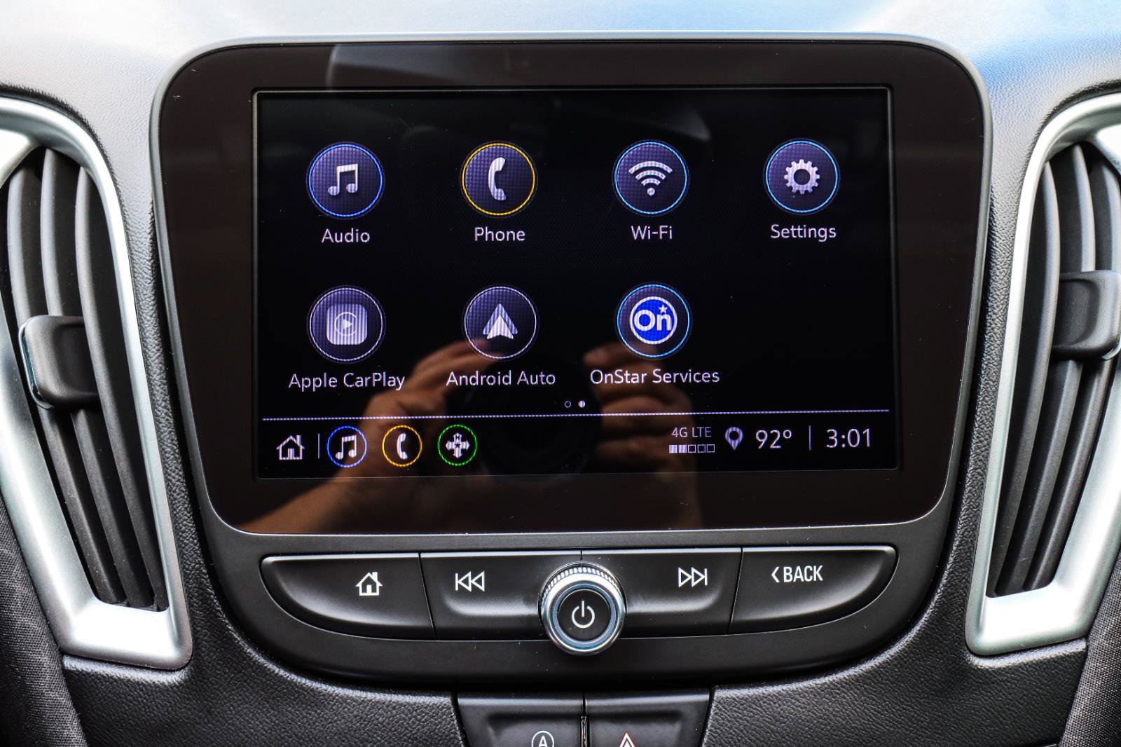 Used 2023 Chevrolet Malibu RS w/ LPO, Floor Liner Package FWD image 9