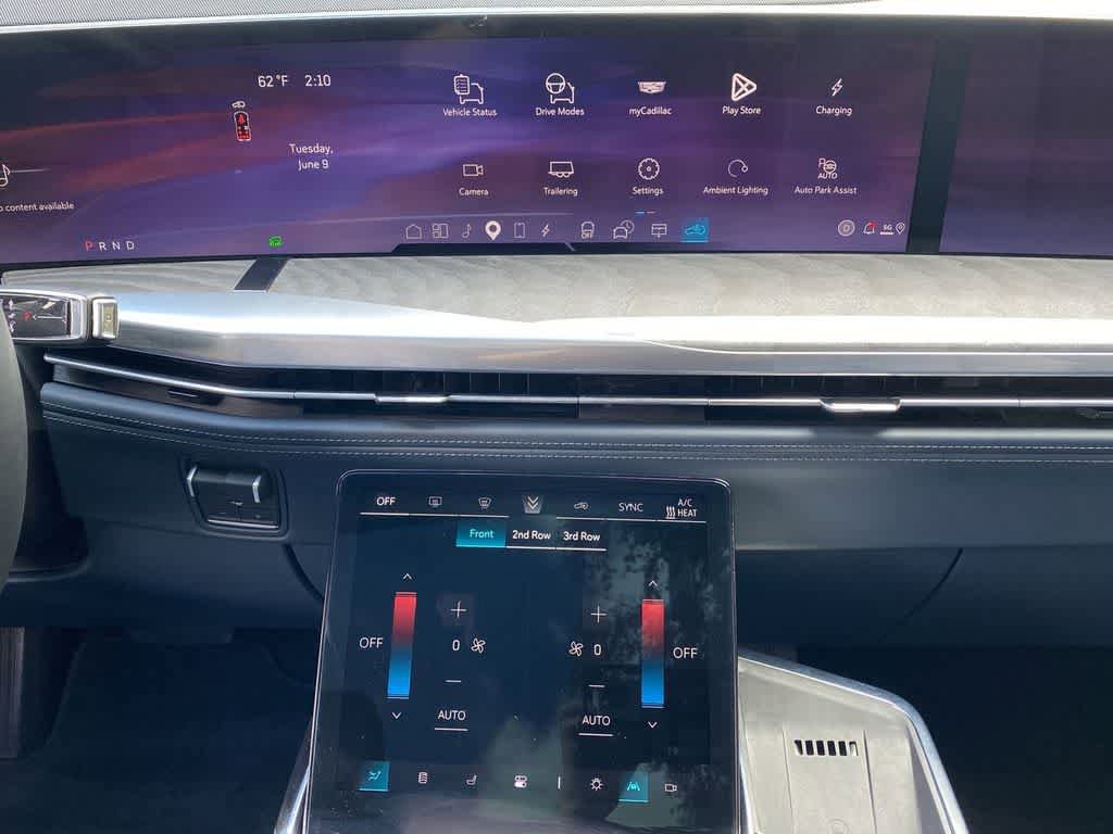Certified 2025 Cadillac Escalade IQ Luxury 2 AWD/4WD image 24